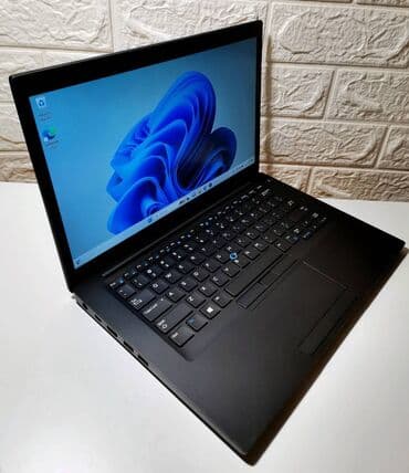 Dell: Dell Latitude 7490 je visokokvalitetan poslovni laptop poznat po — 3