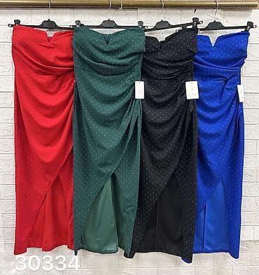 paket haljina: Elegantna midi haljina bez bretela –2150
Din
S M L — 5