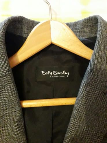 gerry weber beograd: Sako klasični, strukirani dizajn sa finim teksturom tkanine. Dugmad su — 2