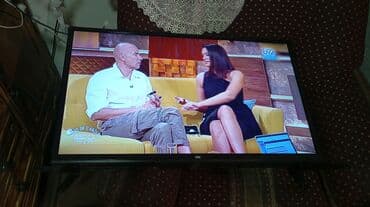 polovni televizori smart: VOX LED televizor, dijagonala oko 32–40 inča (procena po odnosu — 1