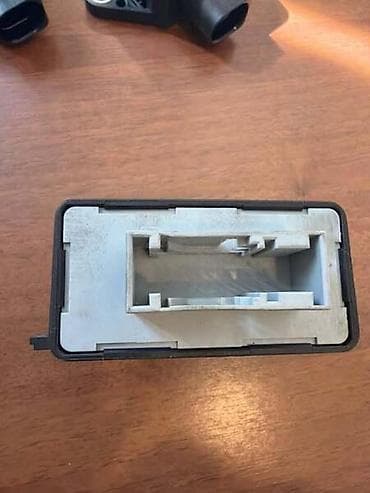 15 r220ng: MODUL ZA VISINU FAROVA ZA AUDI A3, A4, A6 . - 8P0907357H | modul — 4
