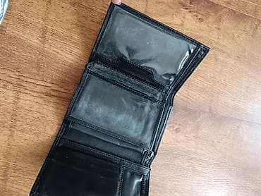 parfois srbija novcanici: Crni trifold novčanik od kože/eko‑, klasičnog dizajna. - Preklop sa — 3