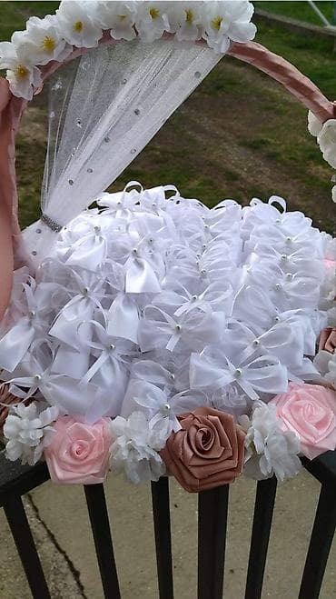 Svadbena oprema: Ukrasne mašne i korpice za svečanosti - Ručno rađene satenske mašne — 1