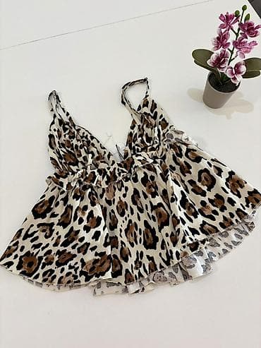 Ženska lepršava bluzica/maica na bretele sa leopard printom. - Kroj