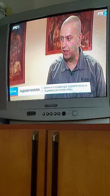 stol za laptop: CRT televizor Samsung (siva varijanta) - Dijagonala ekrana približno — 2