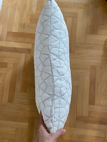 novi tekstili becej: Jastuk, nov — 2