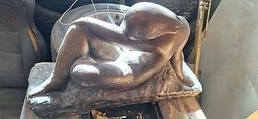 Prehrambeni proizvodi: Bronzana skulptura Frana Kršinića 12kg– figura žene u poluležećem — 4