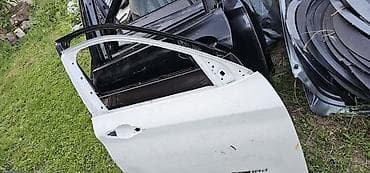 delovi: PREDNJA DESNA VRATA F48 ZA BMW X1 | BMW x1 f48 prednja desna vrata — 2