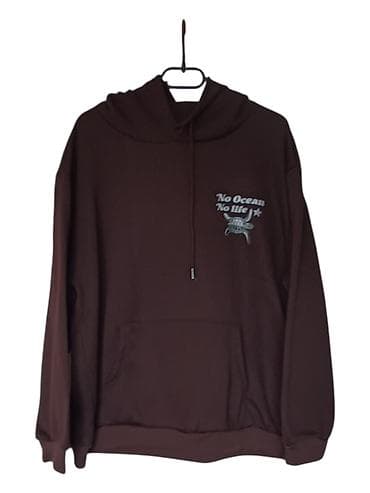 Dukserica s kapuljačom SHEIN, model sa ekološkom porukom. - Boja