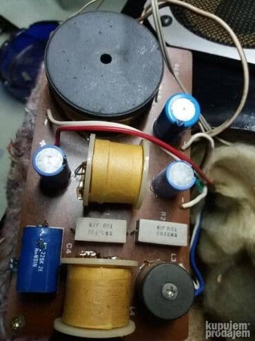 Headphones: Watson 9070-delovi -basovi 16,5x16,5cm=35e -srednji 10,6x10,6cm; sa — 7