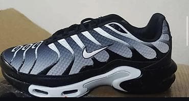 valentino patike beograd: Patike – sportski model inspirisan Nike Air Max Plus (TN) — 1