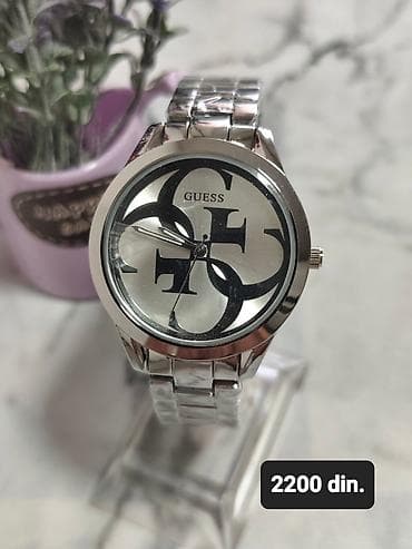 gucci zenske torbe: Ženski ručni satovi – metalni narukvičasti modeli, srebrne boje — 10