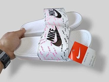 sandale moschino: NIKE / 2026 🩷

36-41
Cena: 2400 din
US🤍 — 1