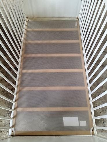 forma ideale ormari za decu: Bebi krevetac, bela boja - Materijal: masiv/drvo i MDF, lakirano u — 2