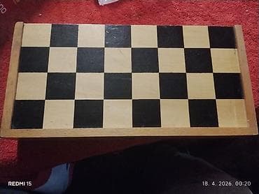 greb mapa sveta: Drvena šahovska garnitura sa kutijom/tablom - Klasična šahovska — 2