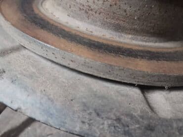presvlake za prednja sedista: Glavcina desnog prednjeg tocka Lada 2121,21213 Niva 24mm br.1 — 5