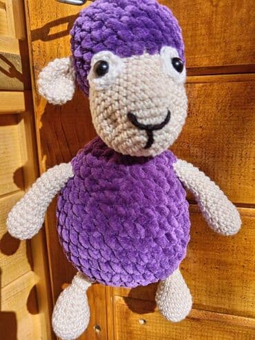 drvena kućica za decu: Heklane igračke 🌈 U svet mašte vodi te končić po končić… 🧶💫 Naše — 2