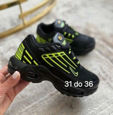 Women's Sneakers and athletic shoes: Nike, 40 — 1