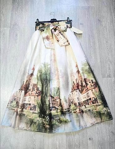 Skirts: 2850🌠 — 4