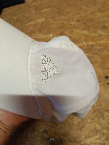 aksesoari za kosu: Prodajem šesire i kačketsniženi do 31 og maja,za cenu pozovite — 4
