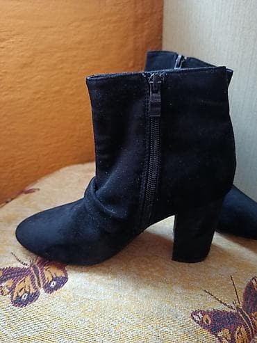 Ureznice: Čizme, 37, bоја - Crna na lalafo.rs — 1 Ureznice: Čizme, 37, bоја - Crna — 1