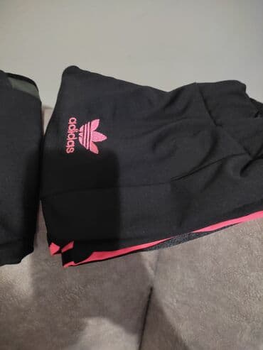 Novo
 Trenerka helanke
 Fenomenalno
 L veličina
 STVARNO SU VRHUNSKE