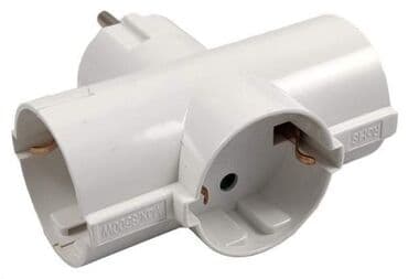 adapter za uticnicu: Cena 680 din T razvodnik 3 uticnice (1 6A, 3500W) Radni napon: 250V — 3