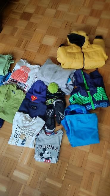 reebok trenerke: Mix dečije garderobe – približno za uzrast 6–10 godina (procena po — 6