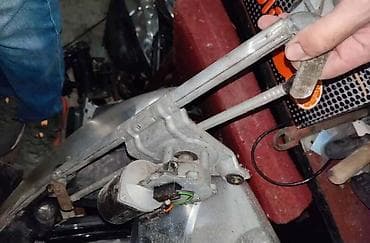 biznis sa kombijem: MOTOR BRISACA ZA ROVER 216 | Rover 216 motor brisaca sa polugama — 2