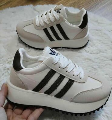 zara kaput sa krznom: Adidas, color - Grey — 2