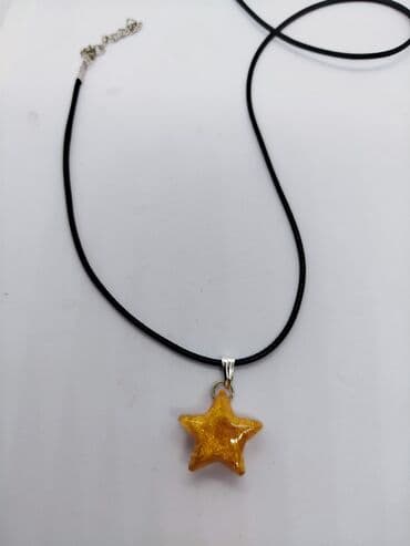 Ogrlica sa priveskom, Handmade, Materijal: Epoksi smola — 3