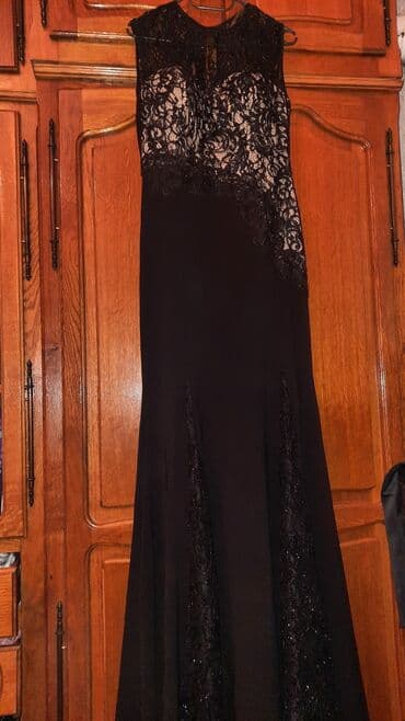 Skafanderi: Haljina nova jednom obucena 30e — 1