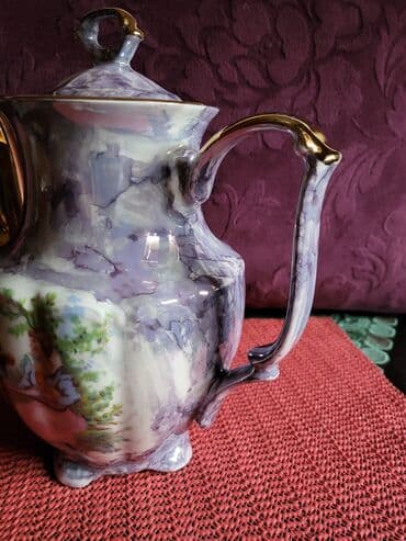 Čajnici: Bokal nov porcelanaki Walbrzych Poljska 70te. Visina. 21,5cm — 6