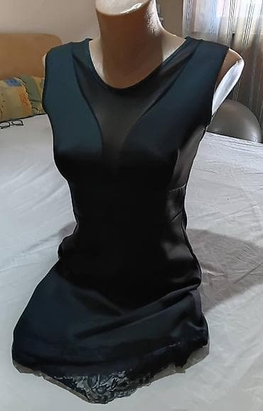Haljine: Elegantna crna koktel haljina Christiane Road s/m - Kroj: uska — 10