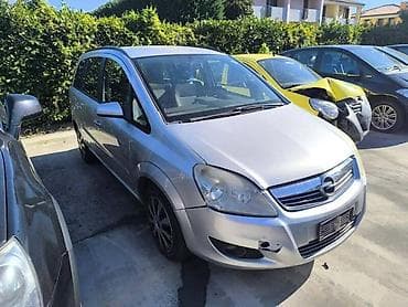 DESNI FAR ZA OPEL ZAFIRA OD 2005. DO 2008. GOD. | Desni far u