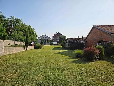 plac velika plana: Izdaje se prostrano građevinsko zemljište u Beogradu, opština — 5