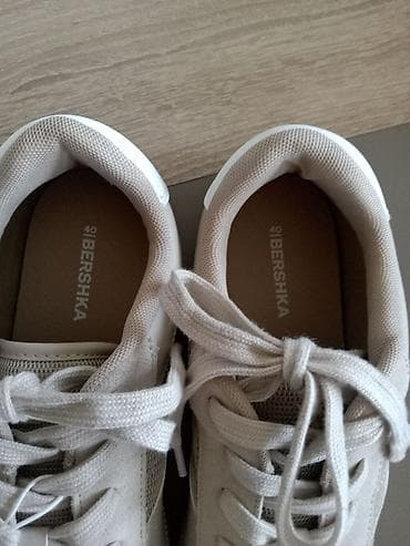 patike đordanke: Bershka patike – model sa mrežastim panelima. POLUKOŽNE PATIKE - — 4