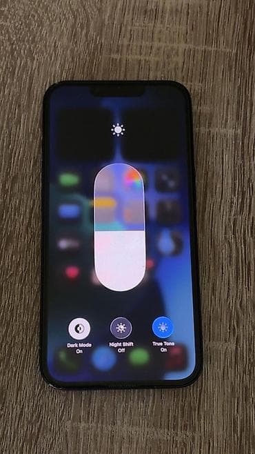 signalizacija na autu: IPhone 12 – 6.1" Super Retina XDR - Ekran: 6.1" OLED Super Retina — 3