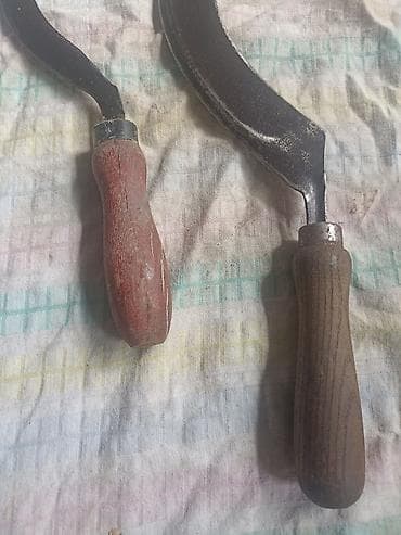 ručni brener: Set od dve srpove, idealan za rad u bašti i poljoprivredi. Obe srpove — 3