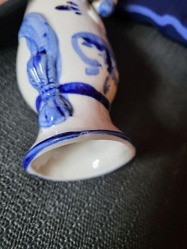 stolice bele: Vaza holandski delft,rucno oslikana pa glazirana iz 70ih.g. Vaza je — 10