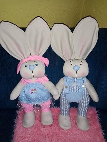 sator za plazu pop: Ručno pravljene tekstilne igračke – zečići sa aksesoarima - Set — 1