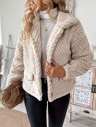 zimski kacket: ✨Ženska jakna od mekane “teddy” pliš tkanine, bež/boja peska. ✨Odlicno — 5