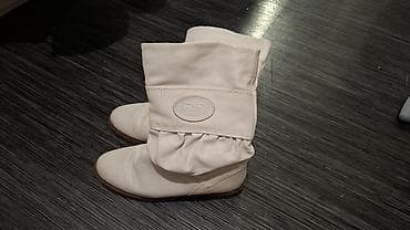 feedback kaputi: Lot odeće i obuće – ženska kolekcija - Crne gležnjače sa metalik — 2