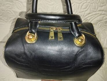 love moschino torbe: Moschino prelepa crna torba Efektna i nesvakidašnja Moschino torba u — 11
