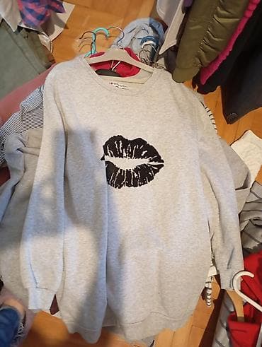 Akcija duksevi/bluze/prsluci/dzemperi.Sve po 200d