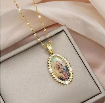muski satovi za poklon: Zlatna ogrlica sa medaljonom – religiozni motiv - Dizajn: elegantan — 1