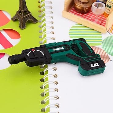USB Stik 2.0 64 GB Makita Bušilica Prelep USB 2.0 stik od 64 GB