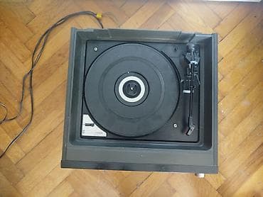 iphone polovni: Stari retro madio sa gramofonom i kasetom.Nema poklopac,ruka sa iglom — 3