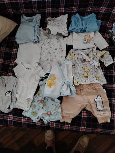 crveni kompleti: Paket: Bodiji, Unisex, uzrast: do 3 meseca — 1