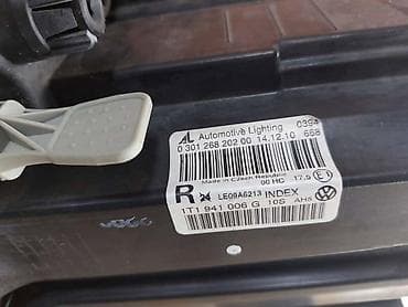 staklo: 19.FAR ZA VOLKSWAGEN TOURAN OD 2009. DO 2011. GOD. - 1T1 941 006 G | — 2